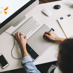 ��� ������ � ������� Adobe Photoshop, Adobe Illustrator, Adobe Indesign