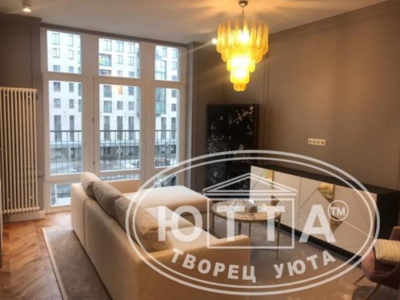 E������o�� ��a���p� �o� ���� �� 9000 py�. �.��.